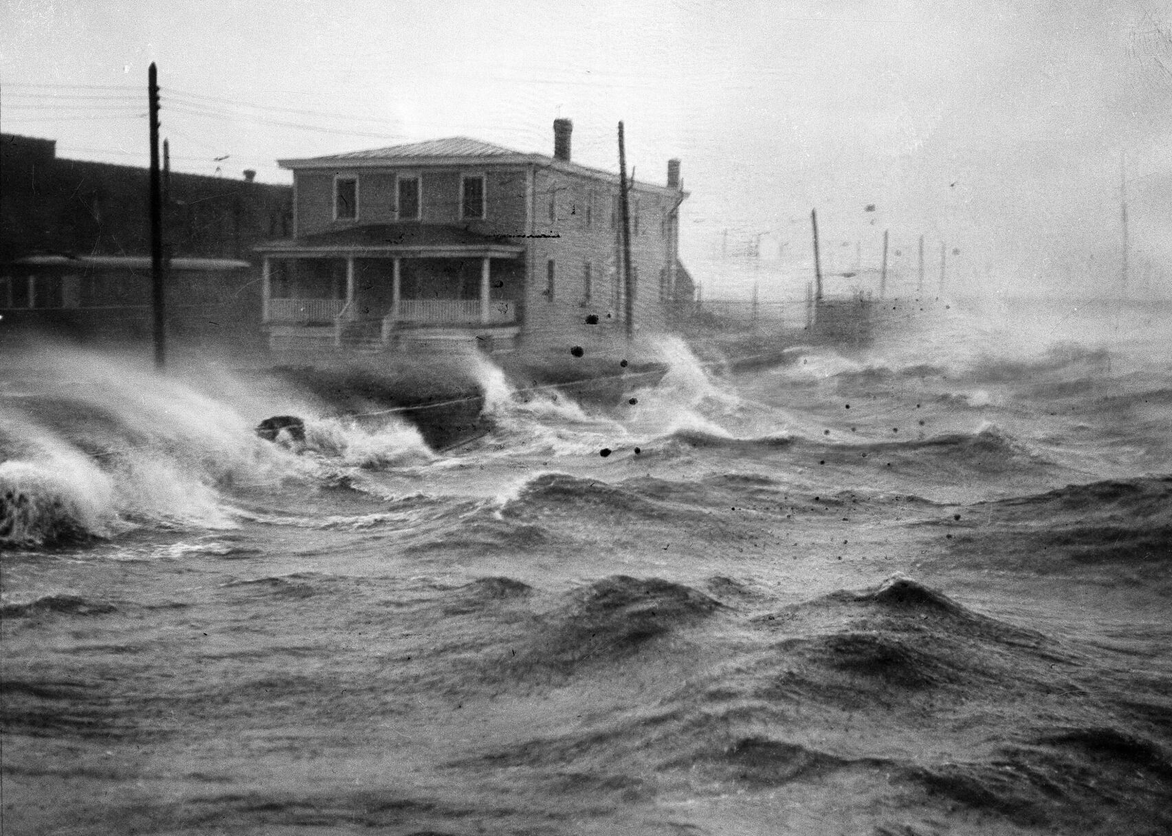 1936: Fifth most active hurricane season